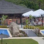 Luxury 3 Beds Inside The And Country Club 빌라 에스테포나