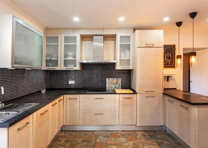 Βίλα Luxury 3 Beds Inside The And Country Club Εστεπόνα